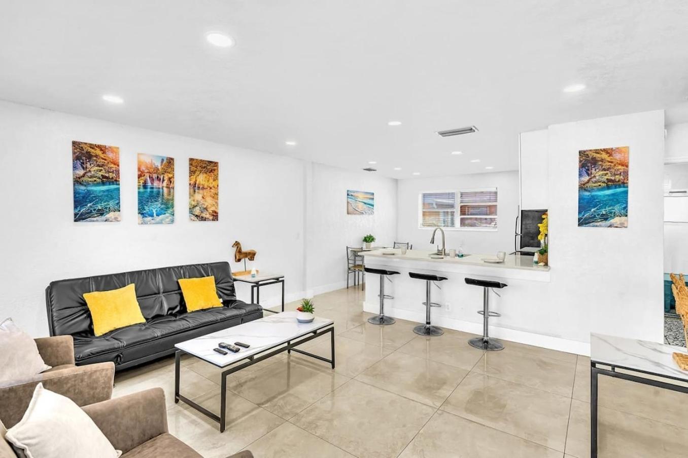 New Stylish 2 Bdrm Mins To Beach & Aventura Mall Hallandale Beach Luaran gambar